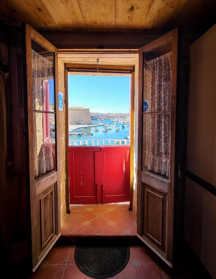1500 Little Pink House In Kalkara Creek Villa Exterior photo