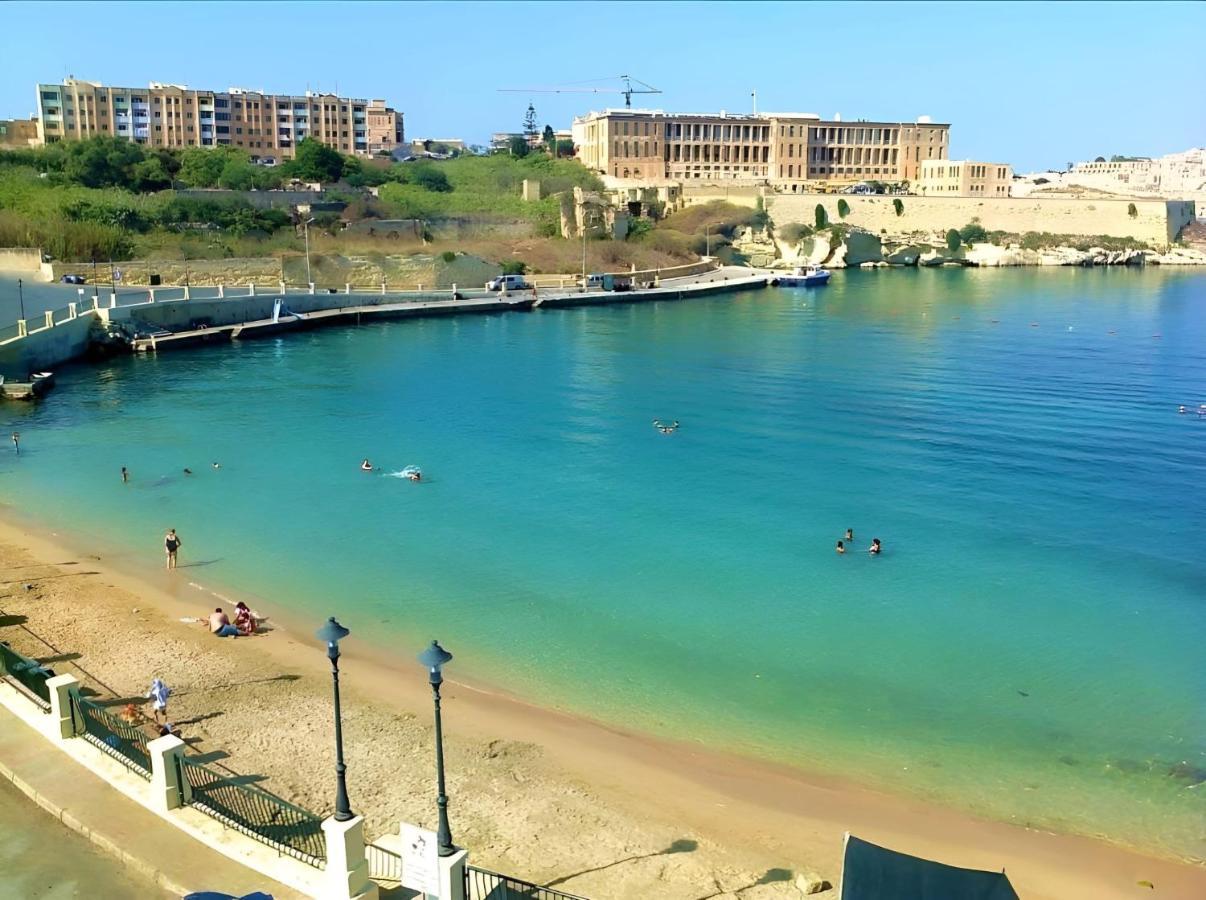 1500 Little Pink House In Kalkara Creek Villa Exterior photo